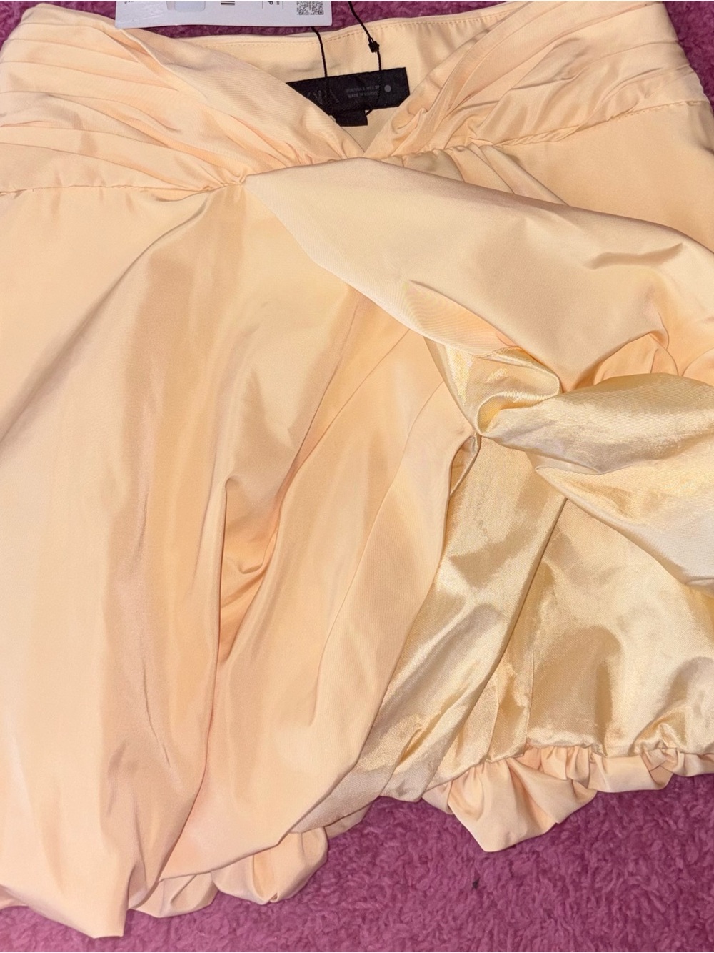 Express Yellow Satin Pleated Mini Skirt